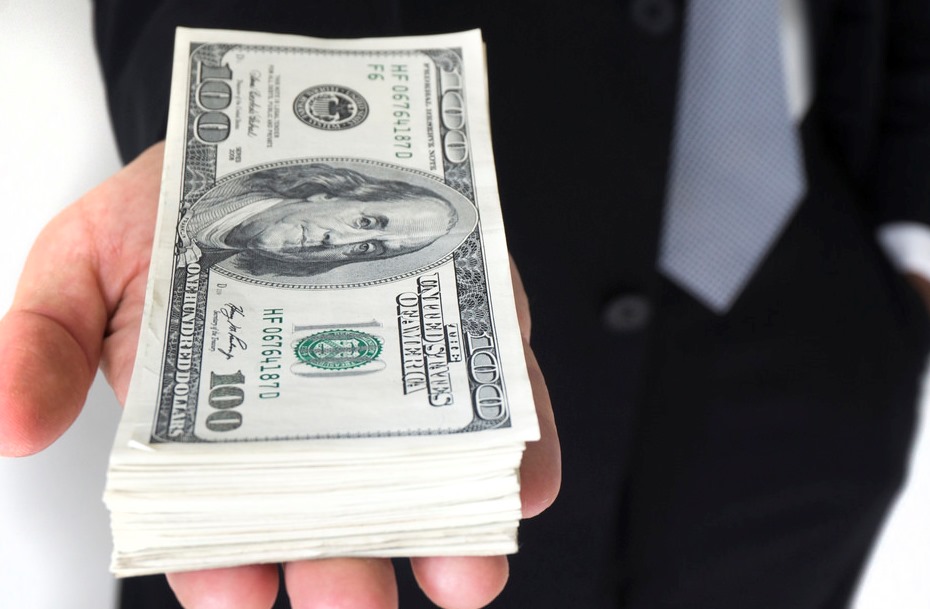 palm with money
